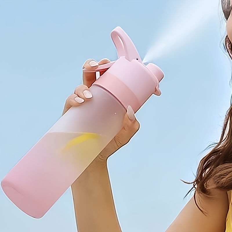 Yoga Fitness Gifts - 1pc portable spray water bottle, leak